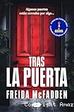 Tras la puerta