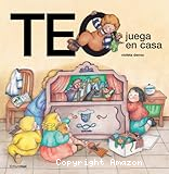 Teo juega en casa